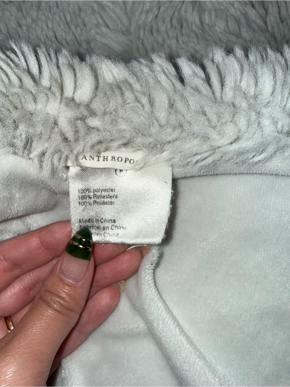 $98 PRE-OWNED Anthropologie Silver Fireside Faux Fur Throw Blanket 60x70 - Picture 5 of 7